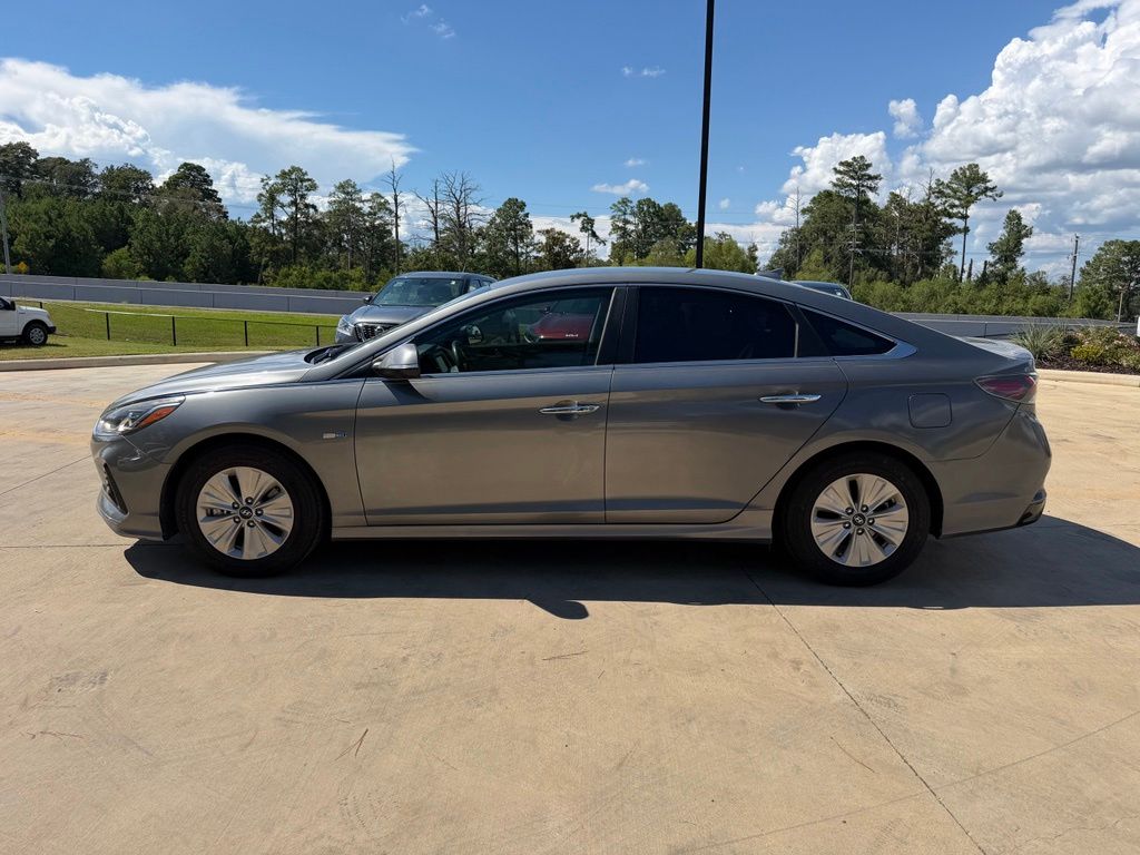hyundai sonata hybrid 2018 KMHE24L39JA079740 image hyundai sonata hybrid 2018 KMHE24L39JA079740 image